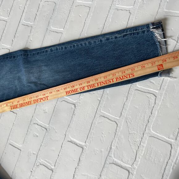 Abercrombie & Fitch Signature Collection Ankle Straight Distressed Jean Denim - Picture 3 of 6